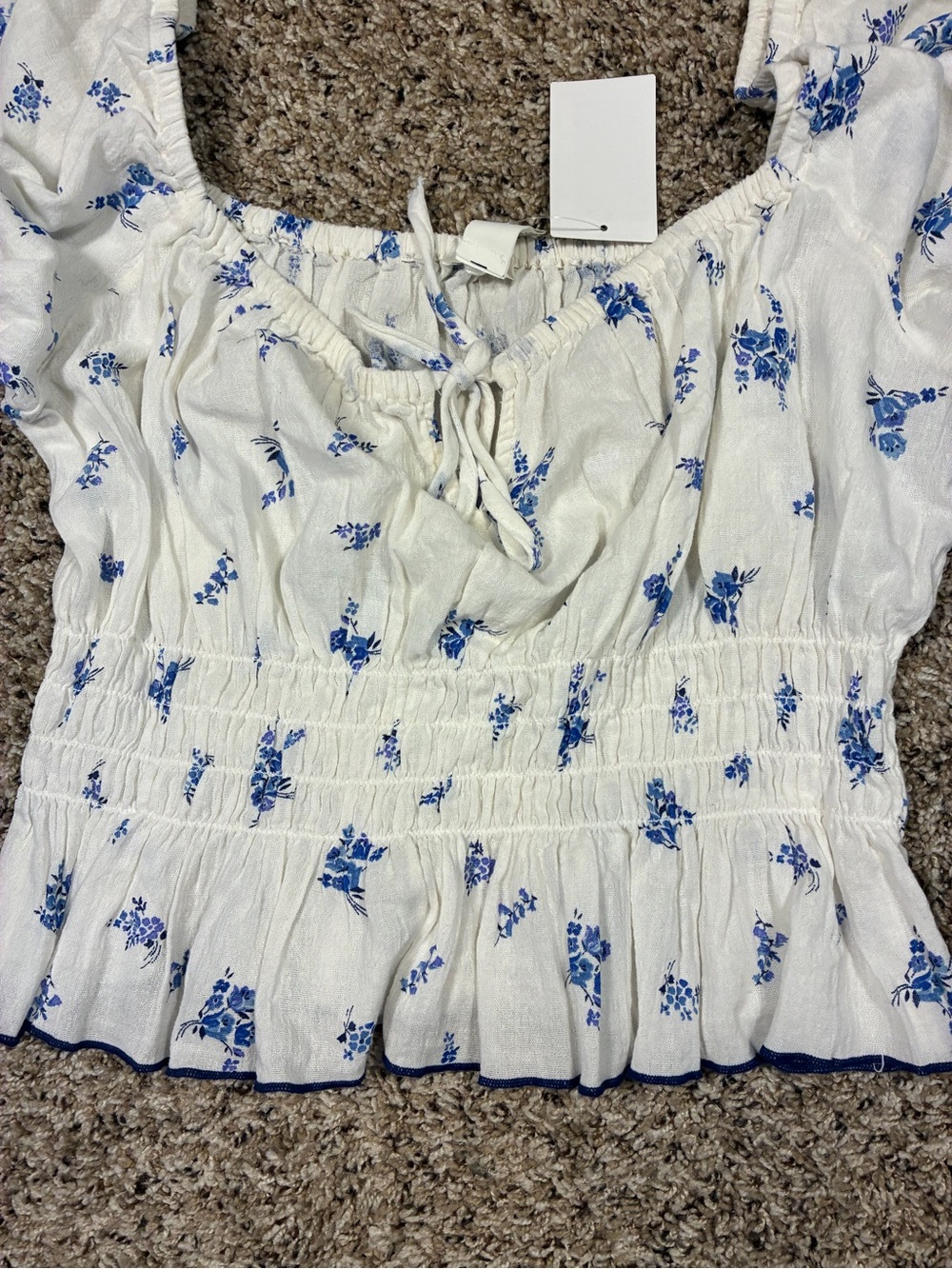 H&M Puff Sleeve Smocked Floral Cotton Cropped Top - Picture 5 of 14
